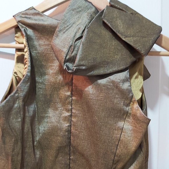 Jessica McClintock MetalicGold Ruffled Cocktail Dress necklace included - Picture 14 of 14